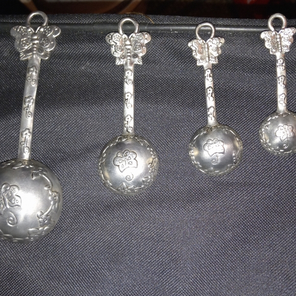 Ganz Vintage pewter measuring spoons in butterfly motif - Picture 7 of 12